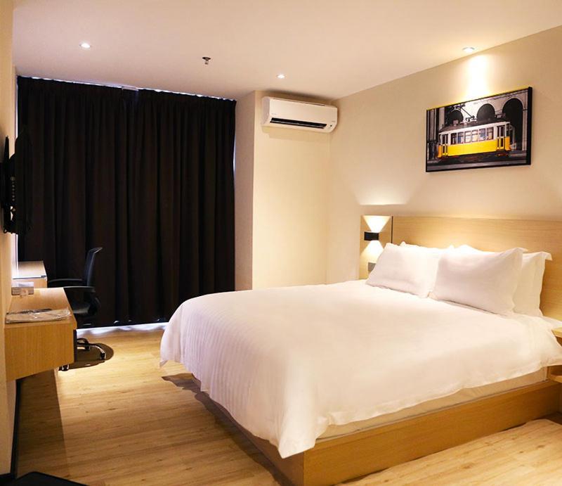 Rivertel Teluk Intan Exterior foto